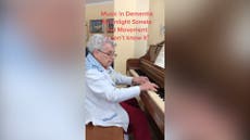92-year-old woman with dementia remembers how to play Beethoven on piano