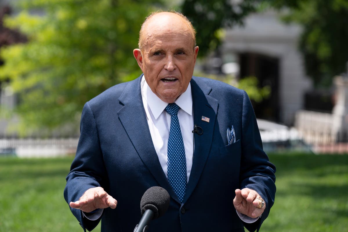 Rudy Giuliani unlikely to face charges for Ukraine lobbying, report says