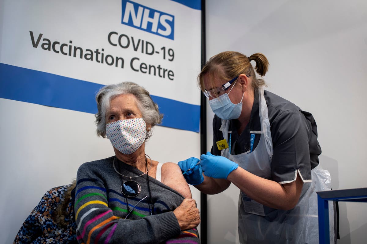 Covid news live: Latest updates as UK vaccine rollout ‘envy of the world’ as people with cancer and diabetes urged to get jab Covid news live: Latest updates as UK vaccine rollout ‘envy of the world’ as people with cancer and diabetes urged to get jab