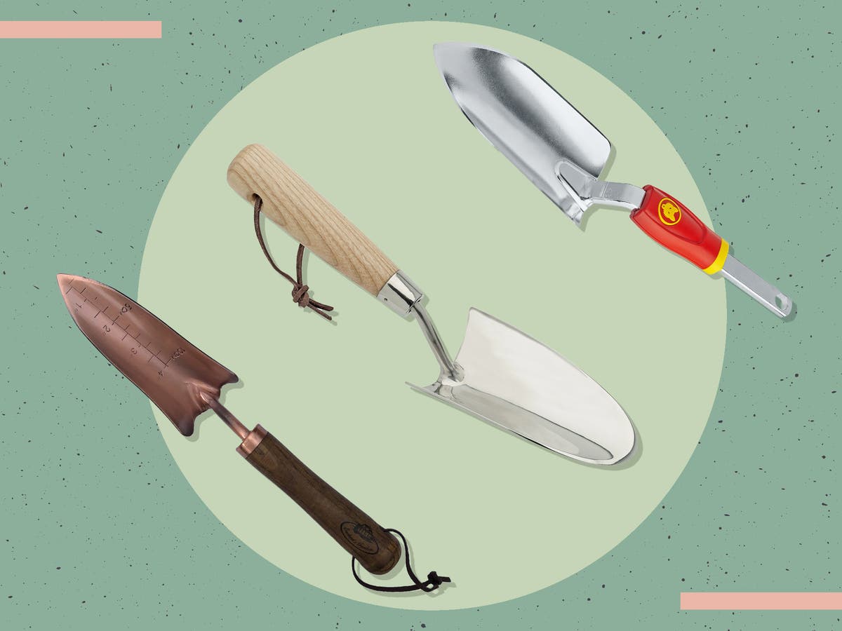 12 best garden trowels for repotting, digging and bedding in plants