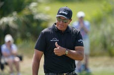 Phil Mickelson to take narrow lead into final round of US PGA