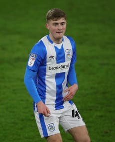 Scott High agrees new long-term deal with Huddersfield
