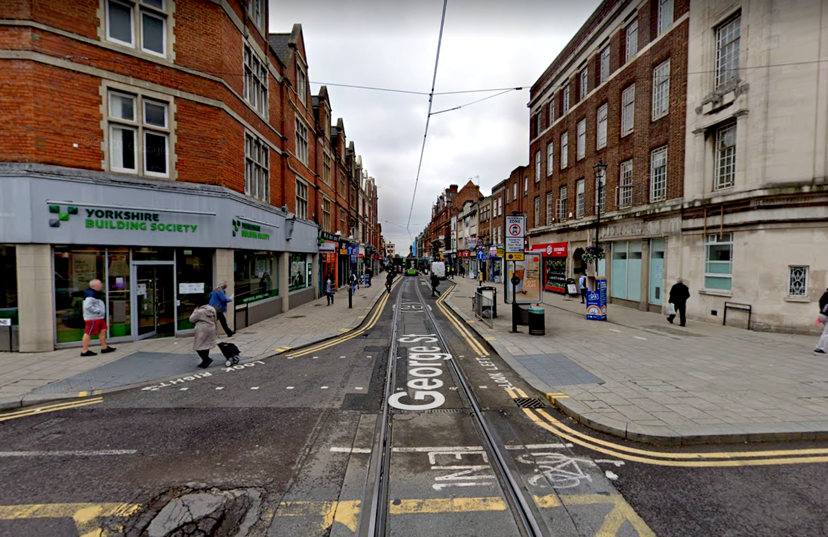 Croydon stabbing: Man taken to hospital after street attack in London