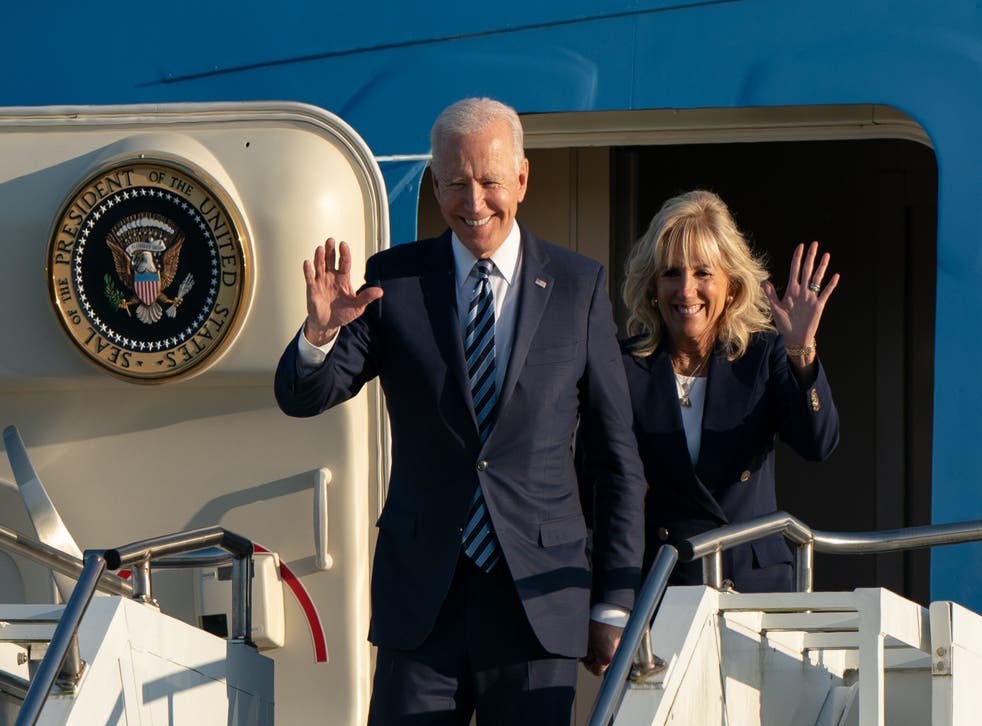 <p>Joe Biden and First Lady Jill Biden arrive on Air Force One</p>