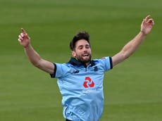 Chris Woakes is an all-round success as Bears give Derbyshire sore heads