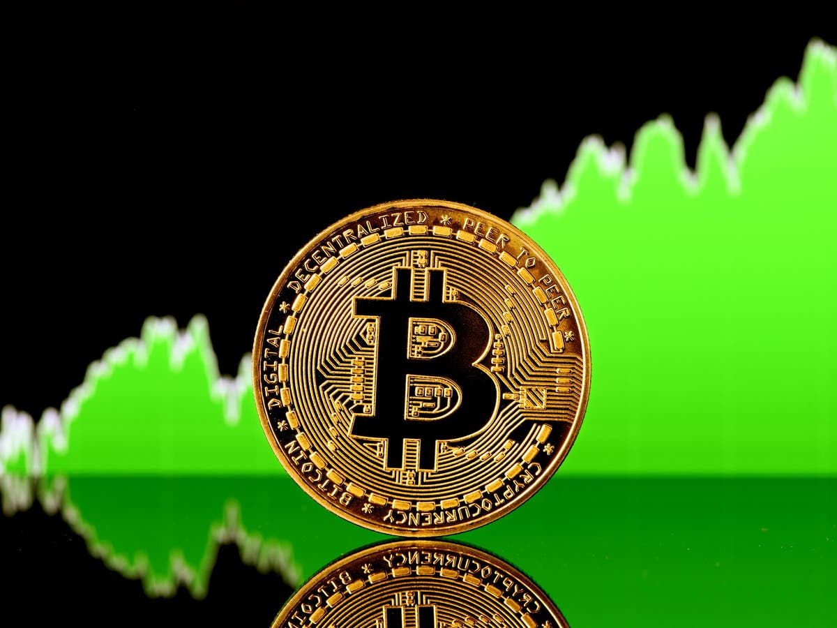 Ethereum could ‘flip’ bitcoin as crypto market shoots up $200bn to 3-month high - siga ao vivo