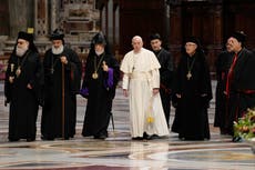 法王, レバノンのキリスト教聖職者が危機の終焉を祈る