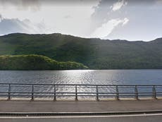ローモンド湖: Two adults and child die in water in Scotland