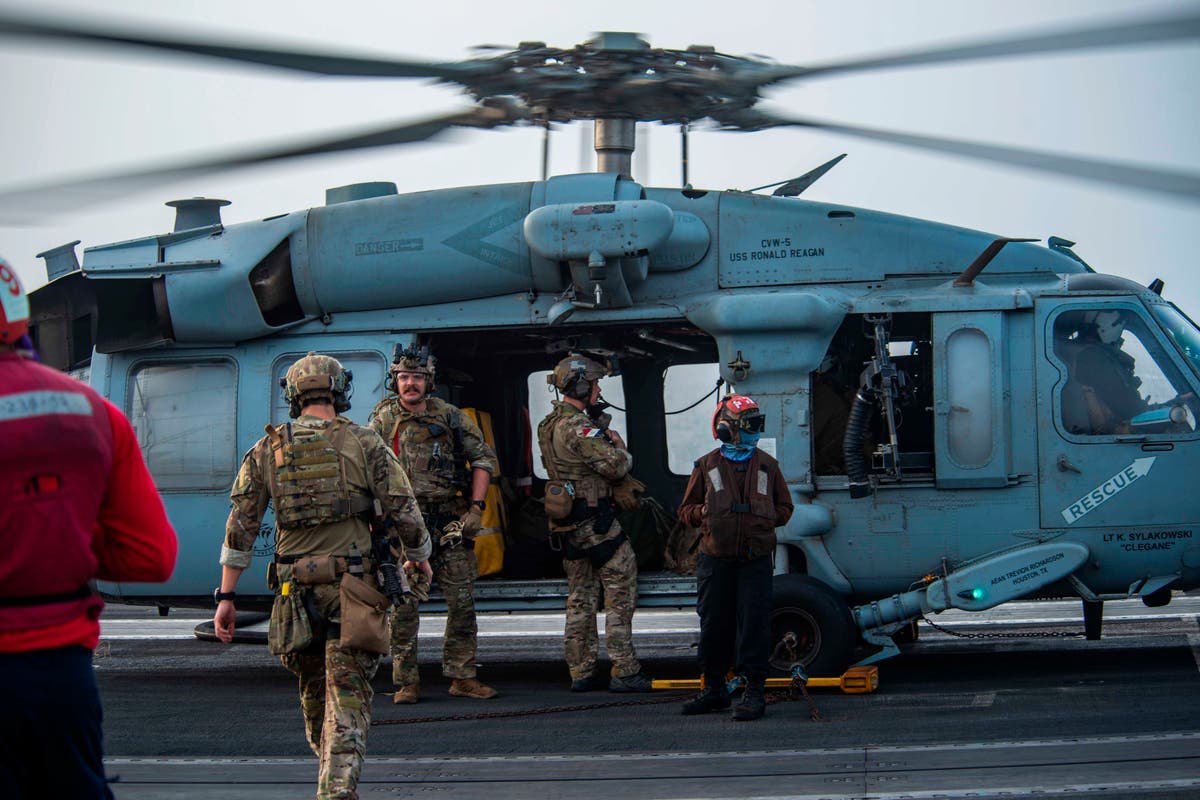 US Navy says drone strike hit oil tanker off Oman, meurtre 2
