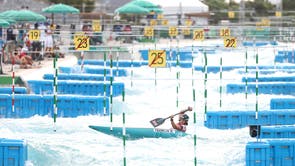 東京オリンピック6日目の女子カヌースラローム決勝でのチームGBのマロリーフランクリン. 彼女は銀メダルを獲得し続けました
