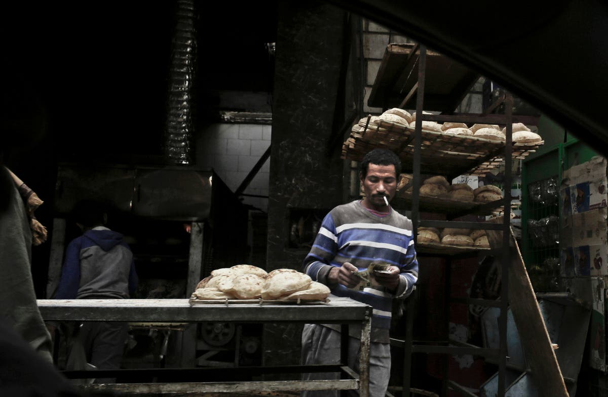 Egypt president vows to increase price of subsidized bread