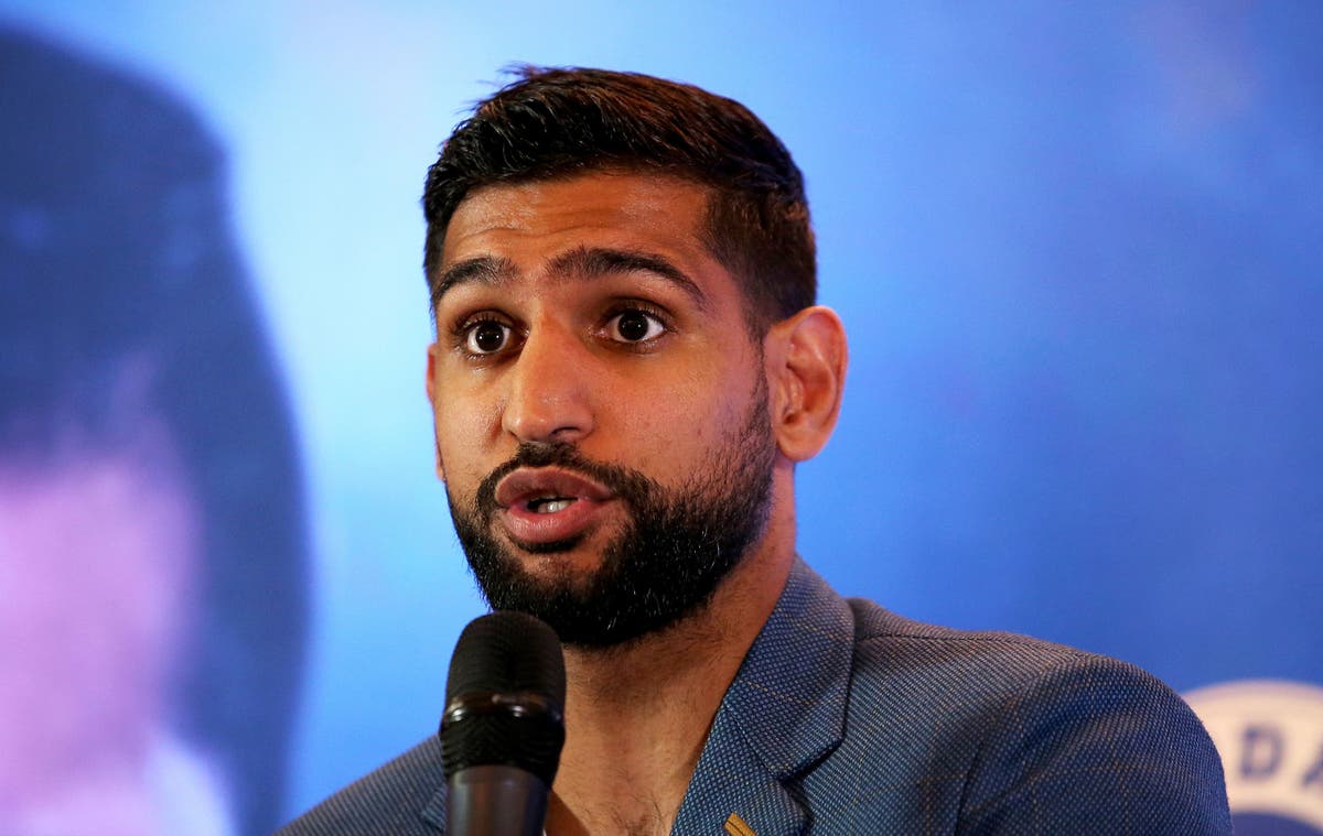 Amir Khan claims police took him off US flight ‘for no reason’ after mask dispute