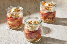 Pie or parfait? These apple dessert jars give you the best of both