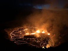 Timelapse video shows precise moment Hawaii’s Kilauea volcano erupts