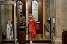Activists corner senator Sinema in bathroom over refusal to support Biden agenda