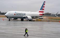 American Airlines cancels 1,500 flights due to staff shortages and bad weather