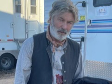 Baldwin’s Rust co-star says scene where he was shot at felt ‘life-threatening’ - 住む