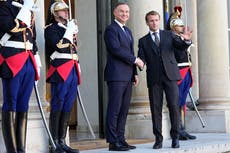 フランスはベラルーシをめぐってポーランドを支持しているが、EU紛争は終わっていないと言う