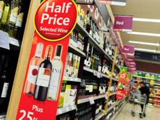 UK faces Christmas booze shortages due to supply chain chaos, regjeringen advarte