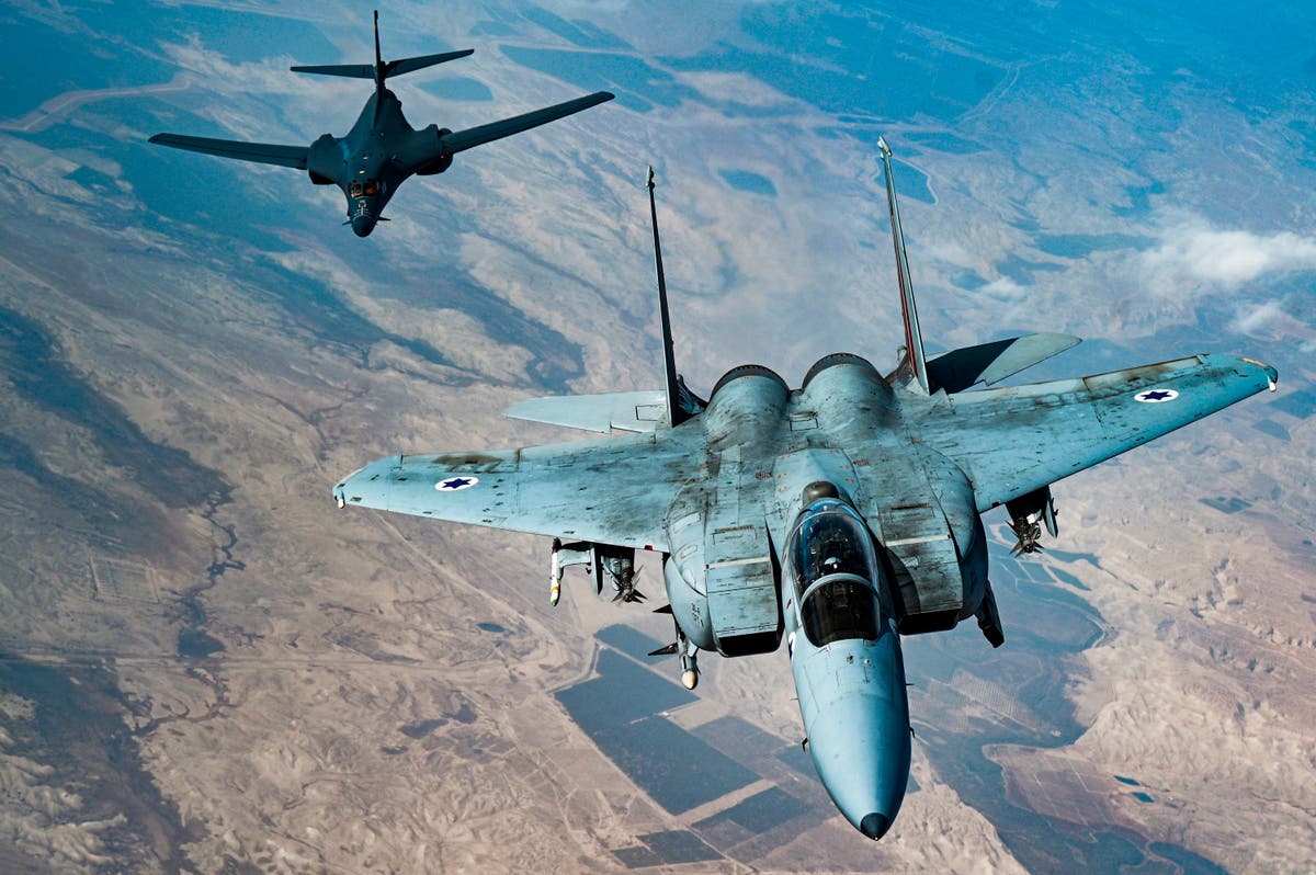 American B-1B bomber flies over Mideast amid Iran tensions