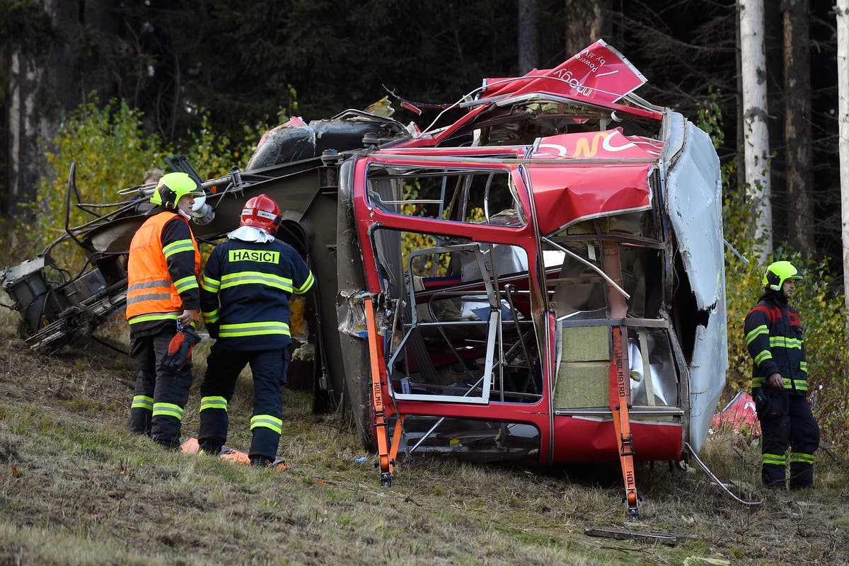 Cable car crashes in northern Czech Republic, drepe 1 