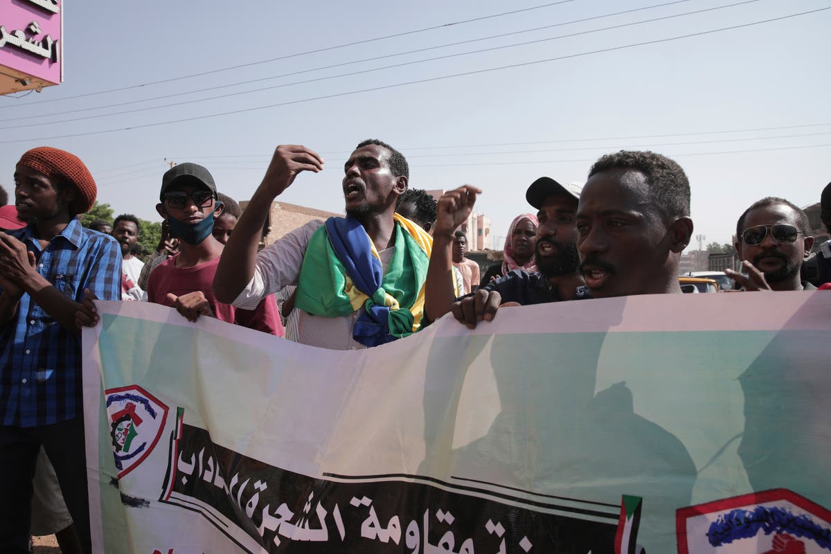 Sudan military orders 4 detained ministers released