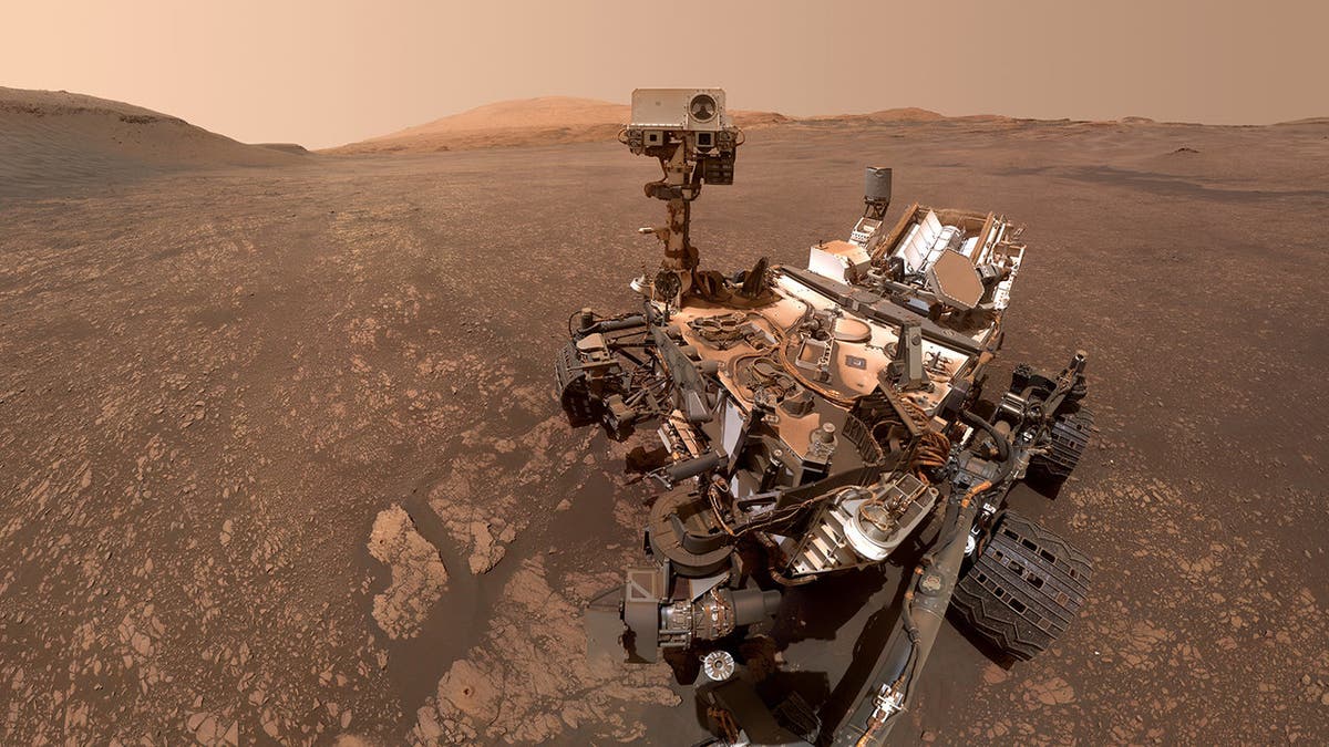 ‘Unconventional’ explanation required for intriguing material found on Mars