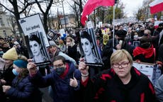 Poland's Health Ministry backs abortion after woman's death