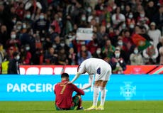 Ronaldo garde ses espoirs de qualification, La chanson d'Evra - La soirée sportive du lundi