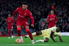 Alex Oxlade-Chamberlain happy to be taking his chance as Liverpool chase Chelsea