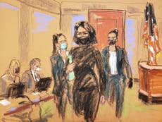 吉斯莱恩麦克斯韦试验 : Epstein’s massage table brought into court as jury shown video inside his home