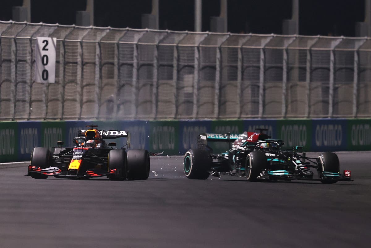 Lewis Hamilton 'verward' deur Max Verstappen se optrede in Saoedi-Arabiese GP botsing