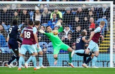 Nick Pope keeps West Ham at bay as Burnley hold Hammers