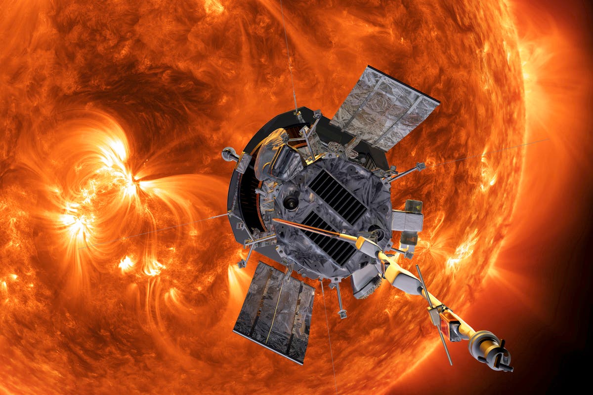 NASA craft 'touches' sun for 1st time, dives into atmosphere