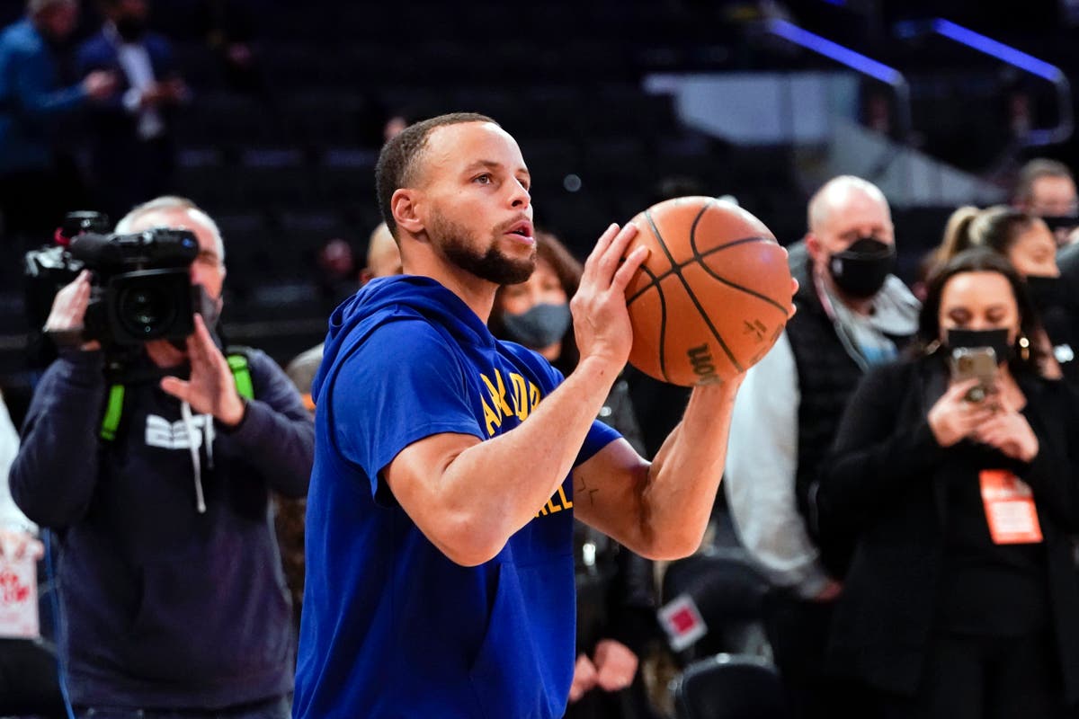 Warriors' Stephen Curry breaks the NBA career 3-point record