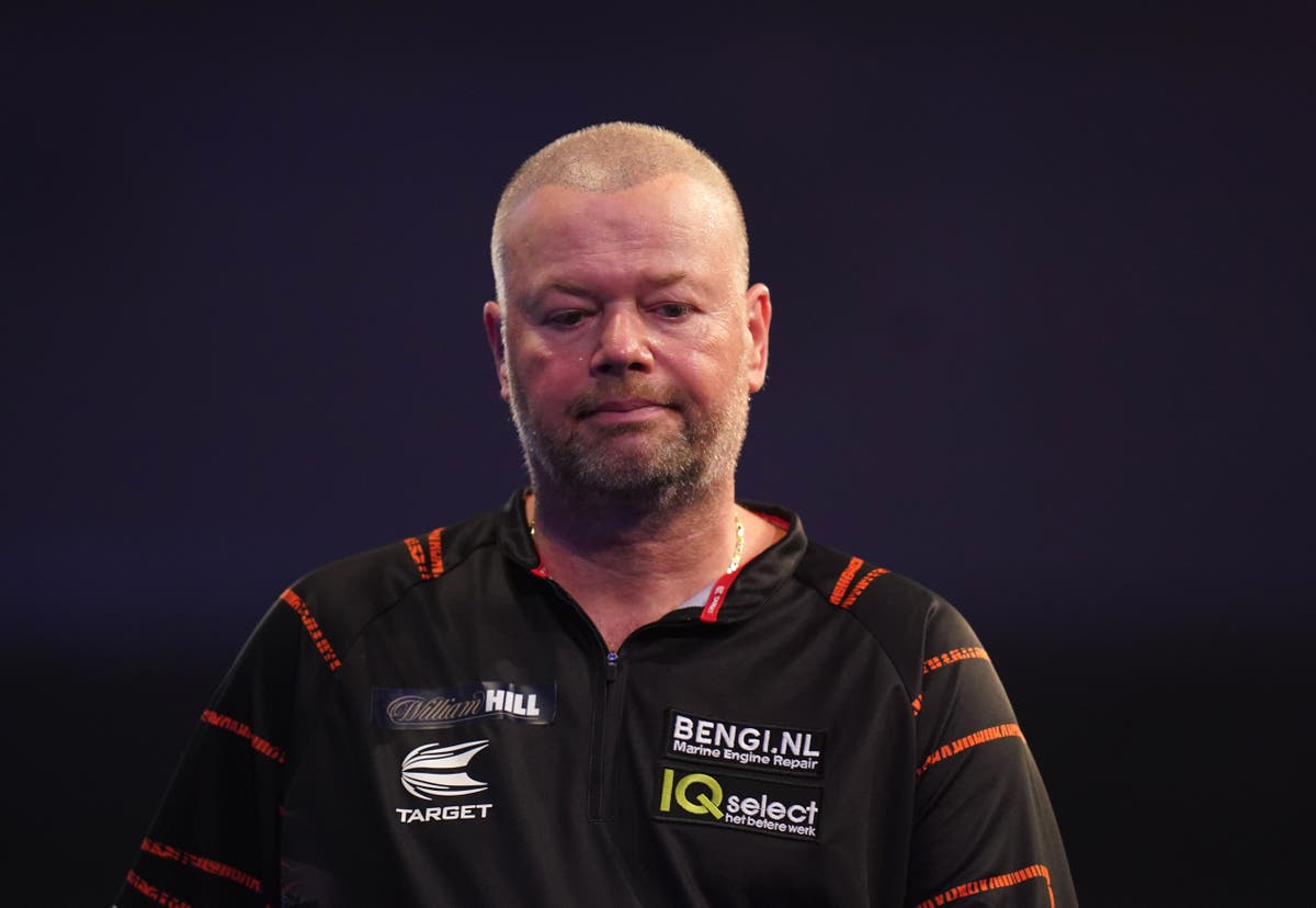 PDC reassures players and attendees after Raymond van Barneveld tests positive