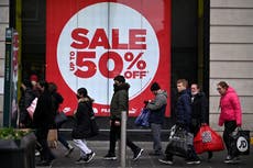 Public urged to be aware of online scams in Boxing Day sales 