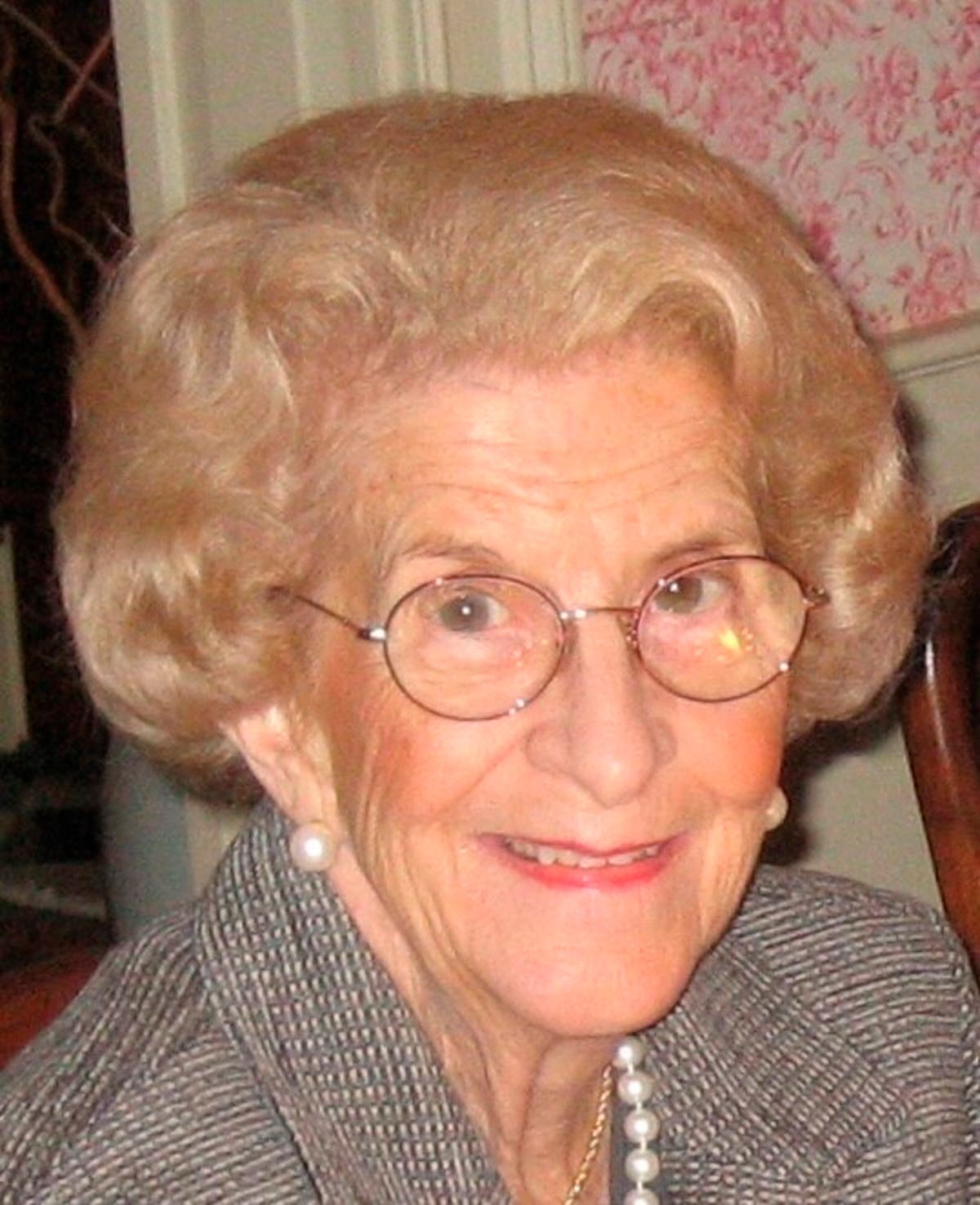 Nancy Keating, matriarch of influential family, で死ぬ 94
