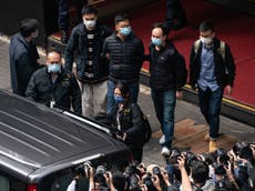 スタンドニュース: 香港のメディアは逮捕と資産凍結の後に閉鎖