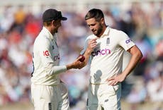 Chris Woakes backs Joe Root to continue as England captain