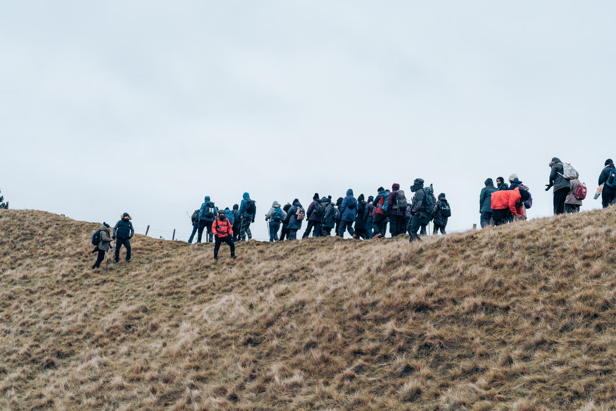 Muslim hikers receive overwhelming support in response to racist comments