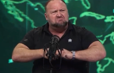 Alex Jones threatens to ‘dish all the dirt’ on Trump for support of vaccines