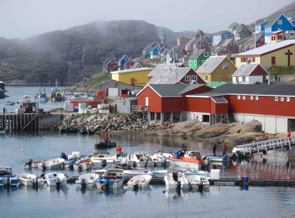 <p>A village on the Greenland coast</p>
