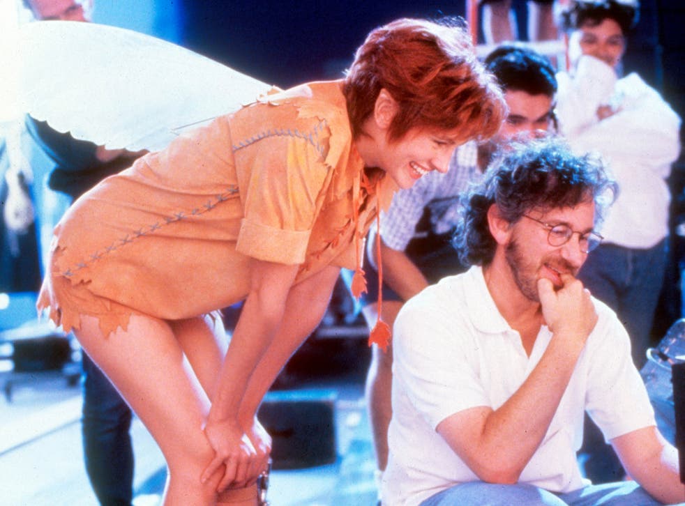 <p>Julia Roberts and Steven Spielberg on the set of ‘Hook'</p>