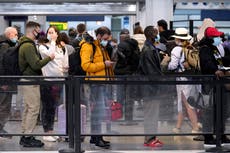 Wave of cancelled flights from omicron closes out 2021