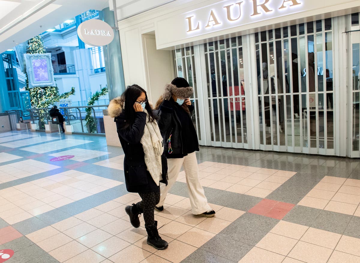 Quebec begins retail store closures amid new COVID-19 wave