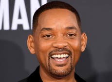 Will Smith apologises after accidentally farting during workout with Miami Dolphins