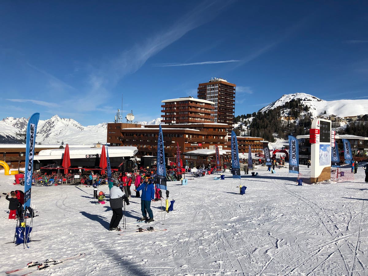 Surge in bookings for ski trips after France ends UK travel ban