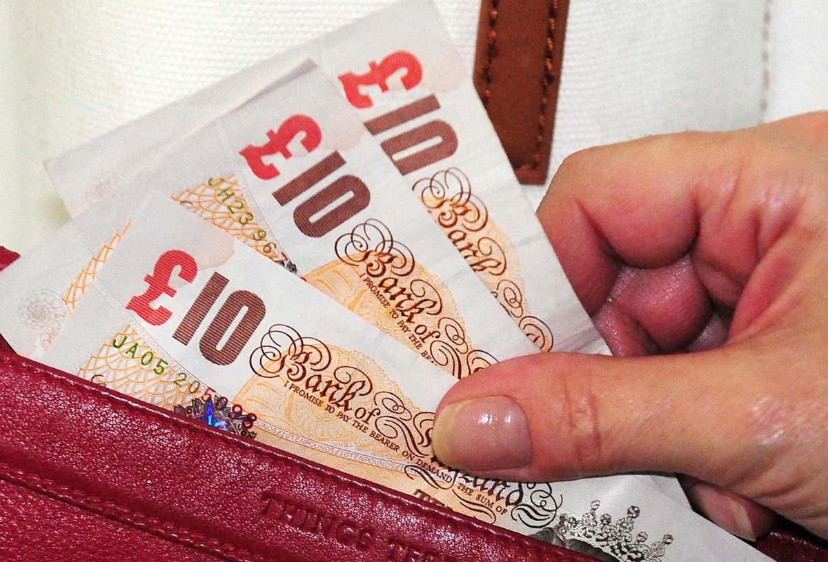 Public sector workers facing pay restraint as ministers warn of ‘inflationary spiral’