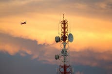 How does 5G interfere with aircrafts and flights?